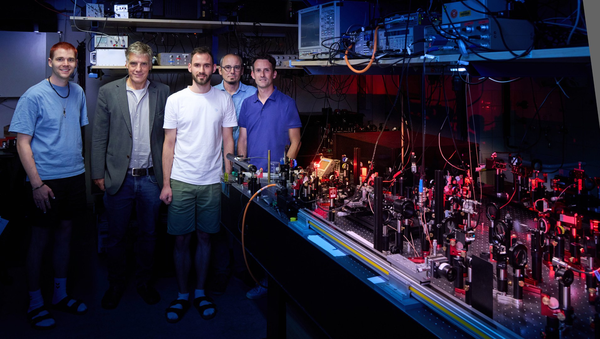 Das Team vom Institut für Angewandte Physik der Universität Bonn