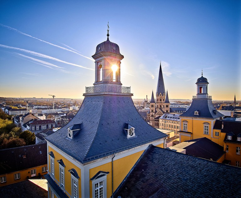 Two new cluster initiatives at the University of Bonn - are given the green light to apply for funding as part of the Excellence Initiative of the German government and federal states