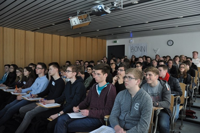 Die Teilnehmer*innen bei der Videokonferenz