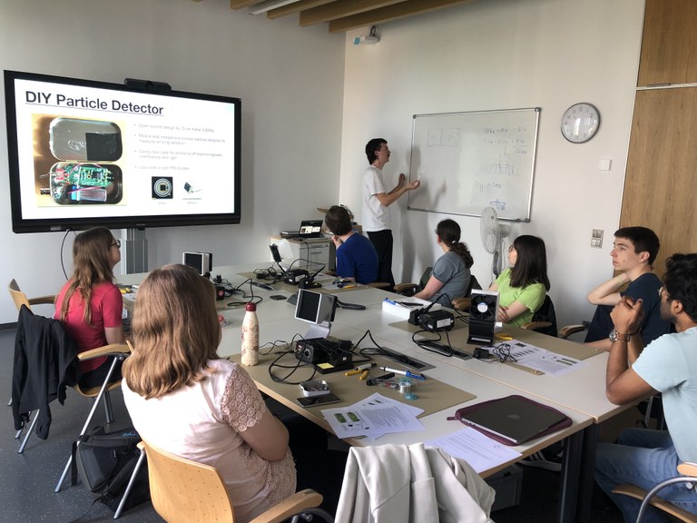 DIYdetector workshop for Fellows at the University of Bonn